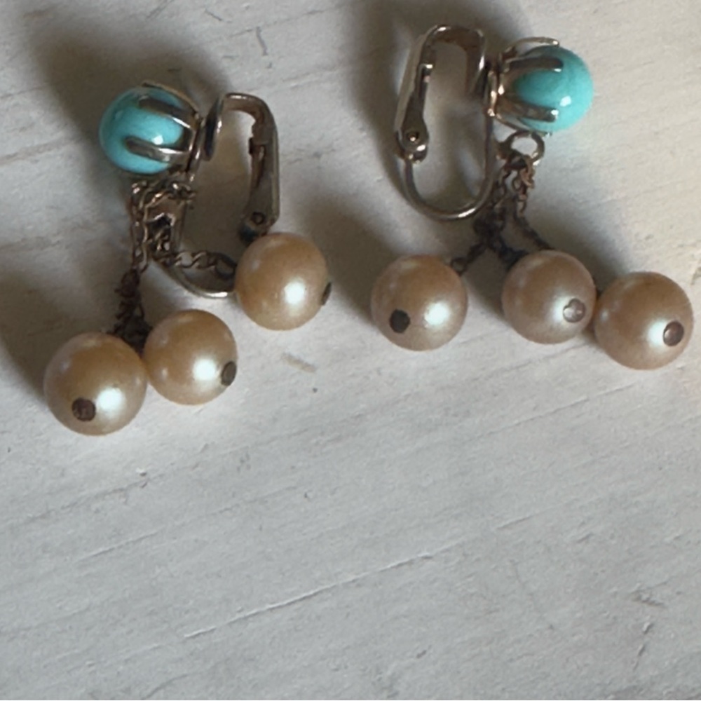 Vintage Elegant Pearl and Turquoise Clip-On Earrings